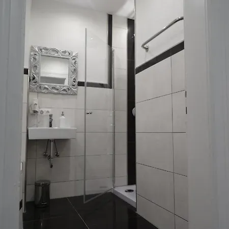 Guest house - Center 3*